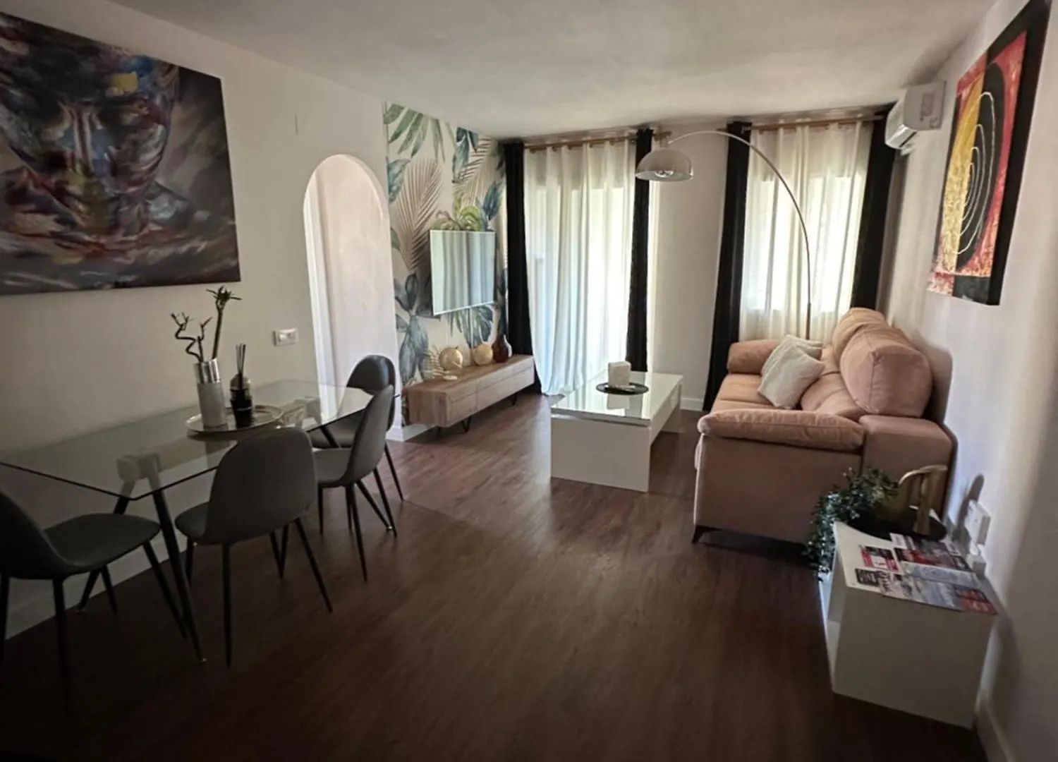 Alexandru Suites location